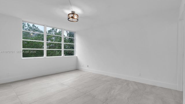 6911 Environ Blvd 4J, Lauderhill, FL 33319