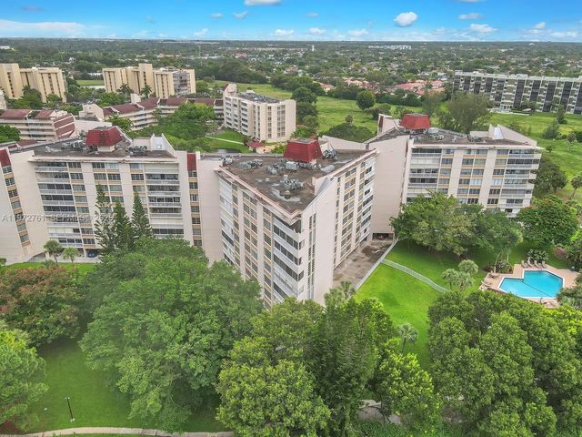 6911 Environ Blvd 4J, Lauderhill, FL 33319