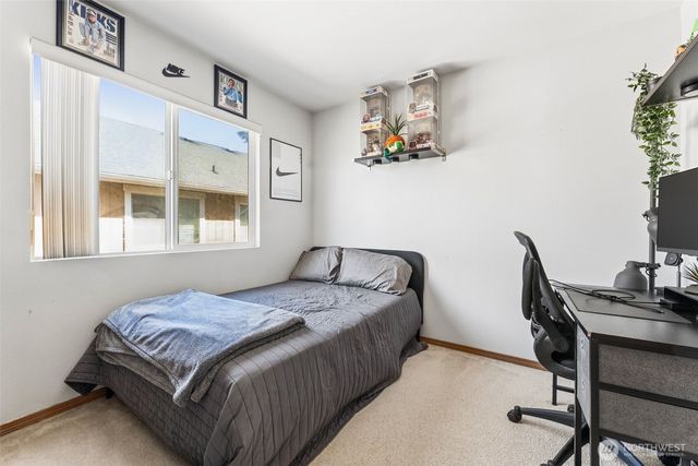 29854 30th Avenue S, Federal Way, WA 98003