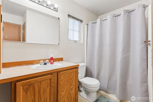 29854 30th Avenue S, Federal Way, WA 98003
