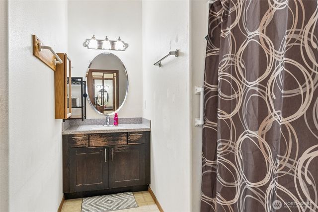 29854 30th Avenue S, Federal Way, WA 98003
