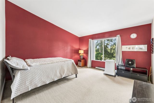 29854 30th Avenue S, Federal Way, WA 98003