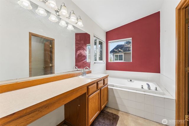 29854 30th Avenue S, Federal Way, WA 98003