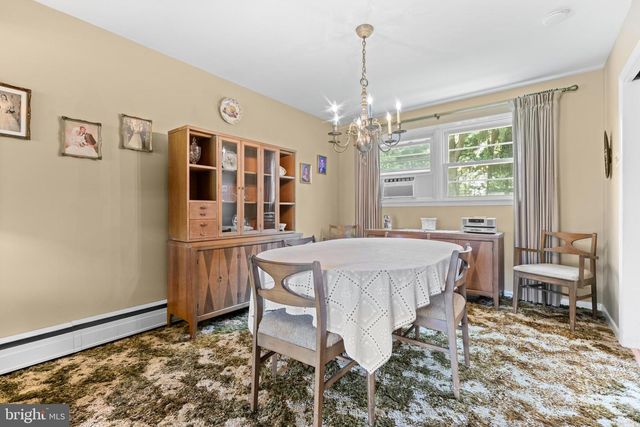 106 PEARL DR, Southampton, PA 18966