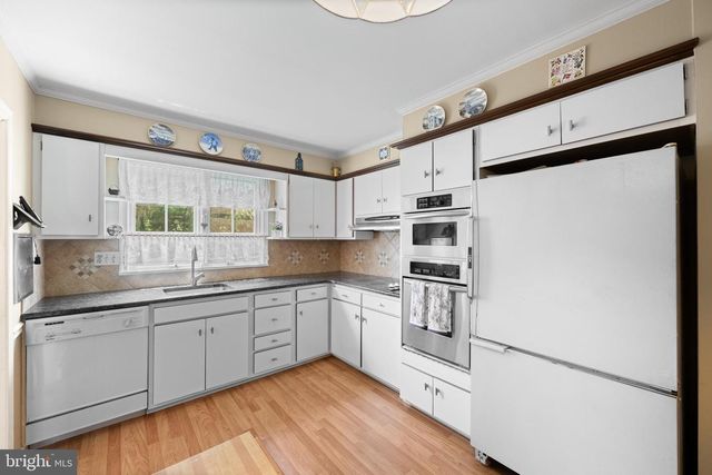 106 PEARL DR, Southampton, PA 18966