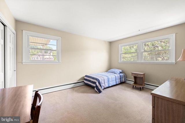 106 PEARL DR, Southampton, PA 18966