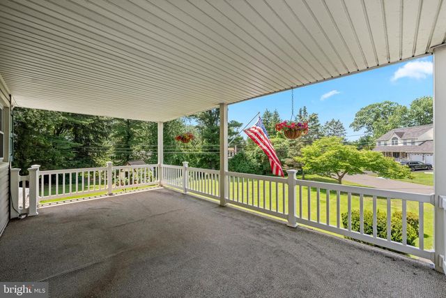 106 PEARL DR, Southampton, PA 18966