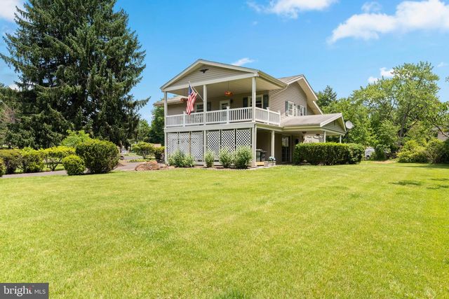 106 PEARL DR, Southampton, PA 18966