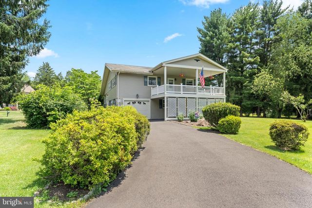 106 PEARL DR, Southampton, PA 18966