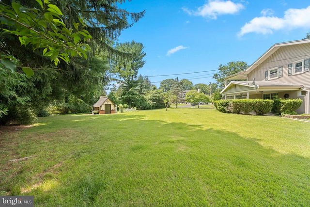 106 PEARL DR, Southampton, PA 18966