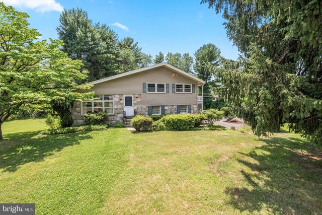 106 PEARL DR, Southampton, PA 18966