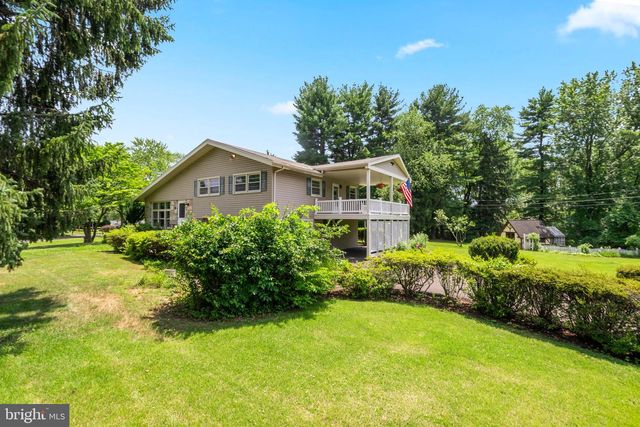 106 PEARL DR, Southampton, PA 18966