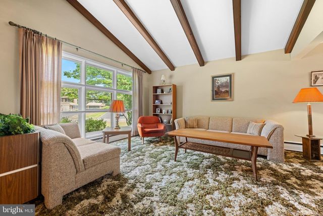 106 PEARL DR, Southampton, PA 18966
