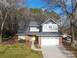 115 31st Avenue Court NE, Hickory, NC 28601