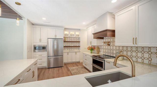 375 N WASHINGTON DRIVE, Sarasota, FL 34236