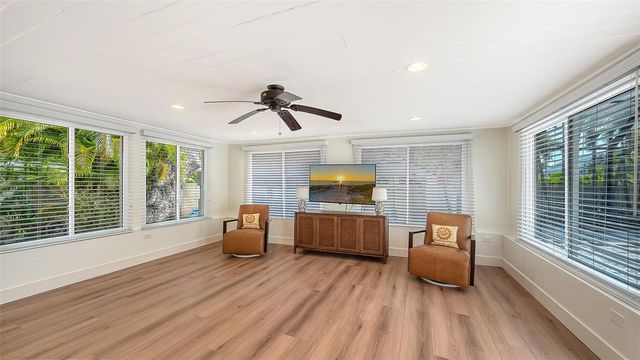 375 N WASHINGTON DRIVE, Sarasota, FL 34236