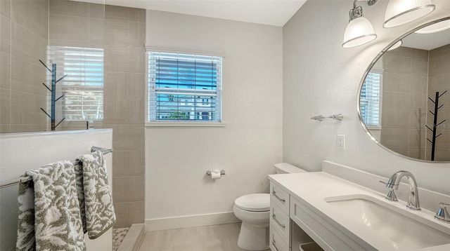 375 N WASHINGTON DRIVE, Sarasota, FL 34236