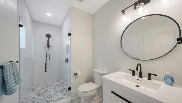 375 N WASHINGTON DRIVE, Sarasota, FL 34236