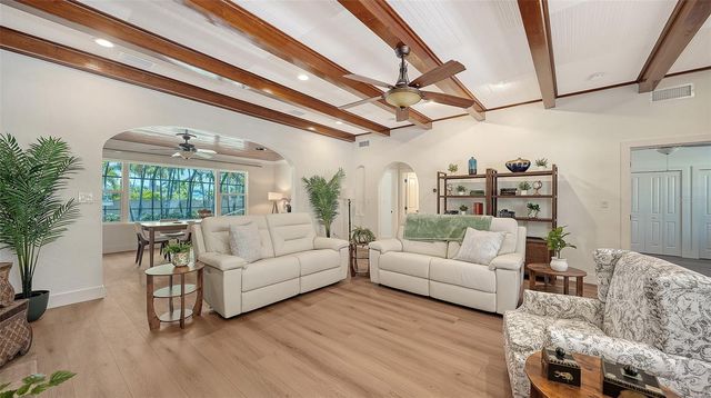 375 N WASHINGTON DRIVE, Sarasota, FL 34236