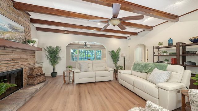 375 N WASHINGTON DRIVE, Sarasota, FL 34236