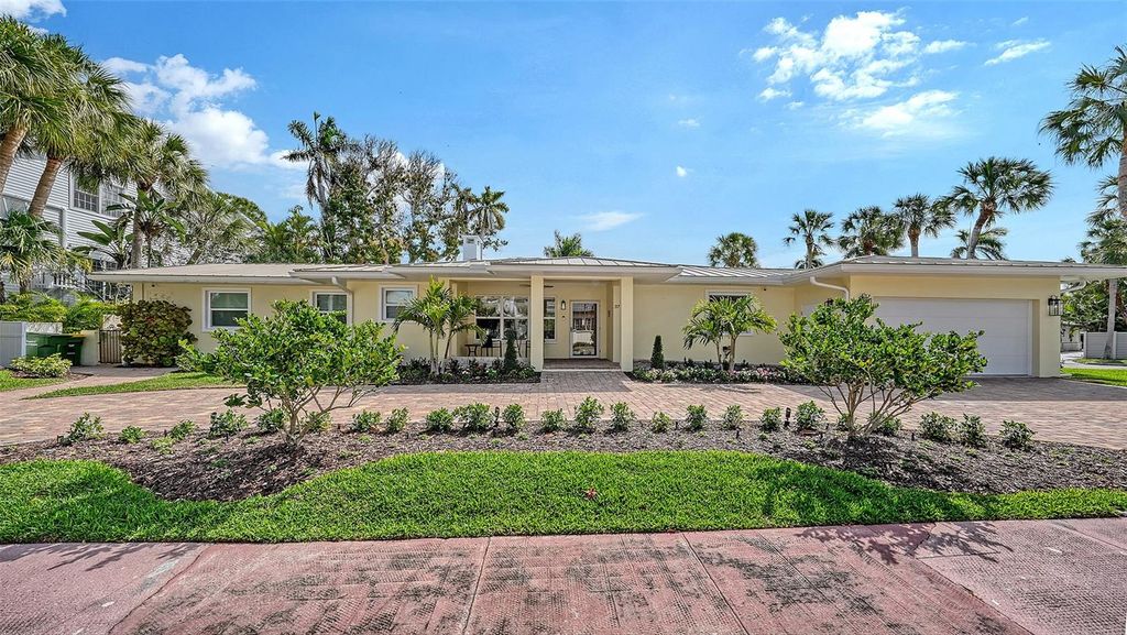 375 N WASHINGTON DRIVE, Sarasota, FL 34236