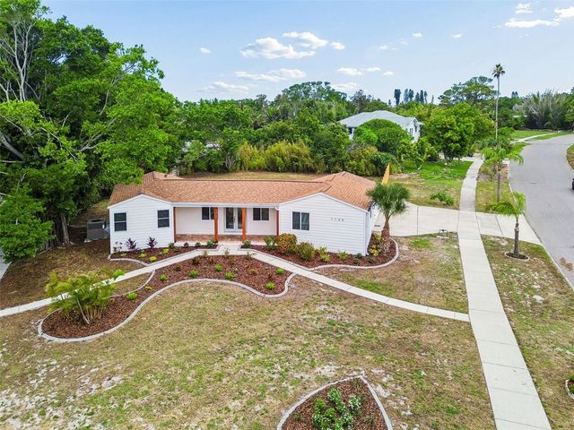 7745 WESTMORELAND DRIVE, Sarasota, FL 34243
