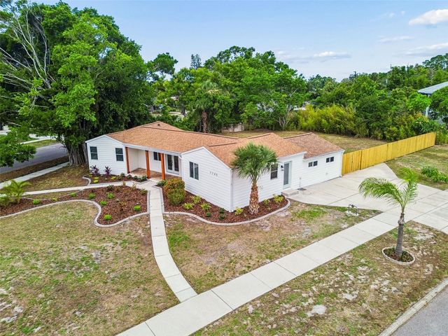 7745 WESTMORELAND DRIVE, Sarasota, FL 34243