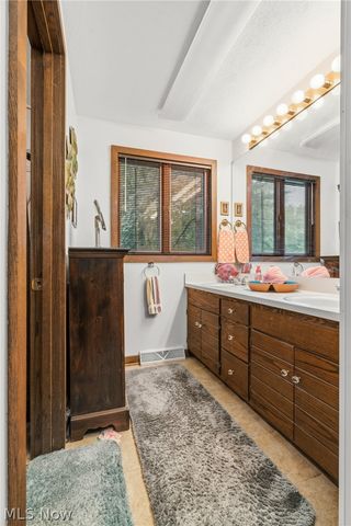 8810 Blossom Circle NW, Massillon, OH 44646