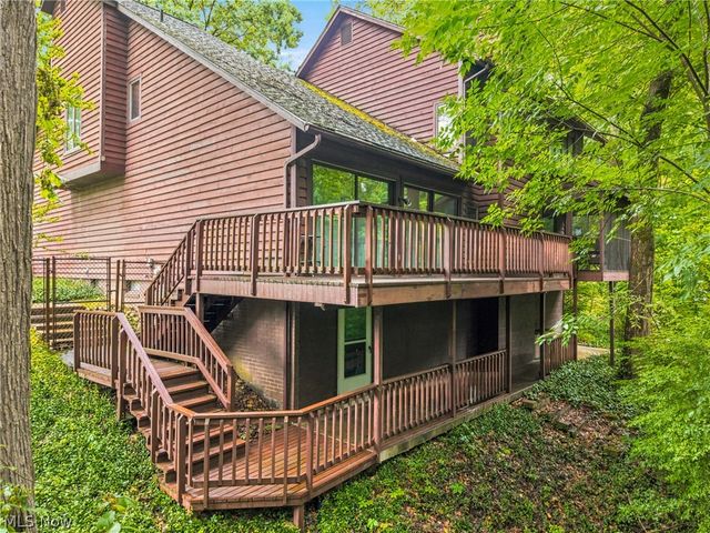 8810 Blossom Circle NW, Massillon, OH 44646