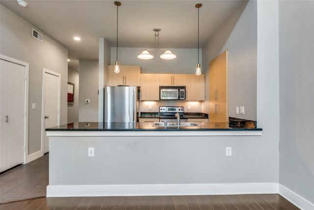 4605 Cedar Springs Road 341, Dallas, TX 75219