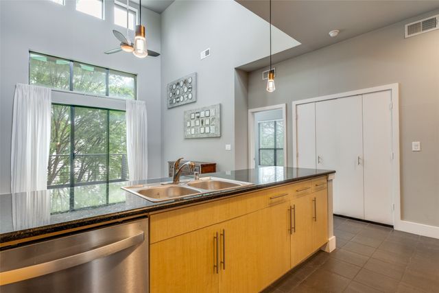 4605 Cedar Springs Road 341, Dallas, TX 75219