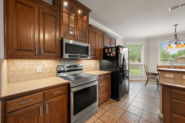 1617 Spencer Lane, Cleburne, TX 76033