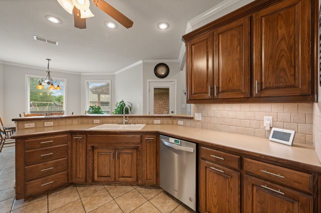 1617 Spencer Lane, Cleburne, TX 76033