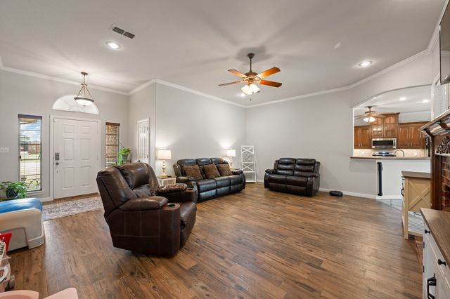1617 Spencer Lane, Cleburne, TX 76033