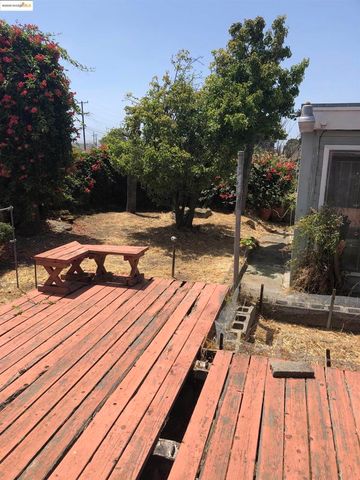 800 Payne Dr, Richmond, CA 94806