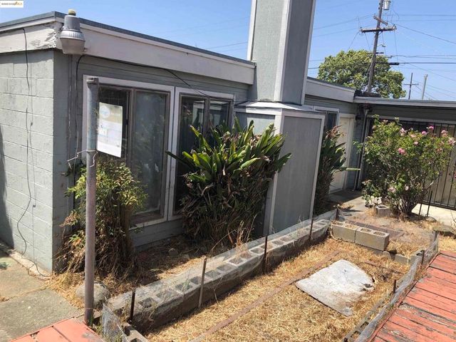 800 Payne Dr, Richmond, CA 94806