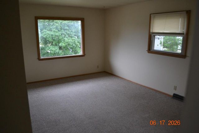 8926 W Tripoli AVENUE, Milwaukee, WI 53228