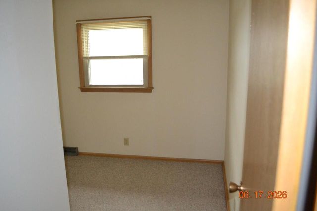 8926 W Tripoli AVENUE, Milwaukee, WI 53228