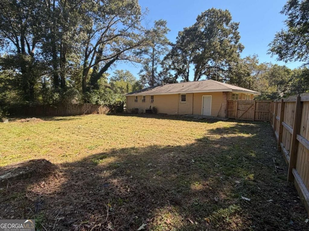 5555 Noblett Road, Stone Mountain, GA 30087 — photo 3