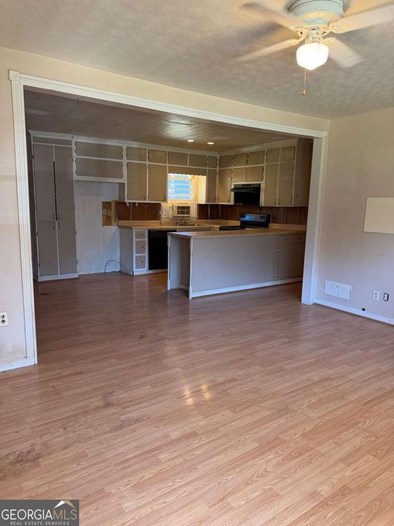 5555 Noblett Road, Stone Mountain, GA 30087 — photo 5