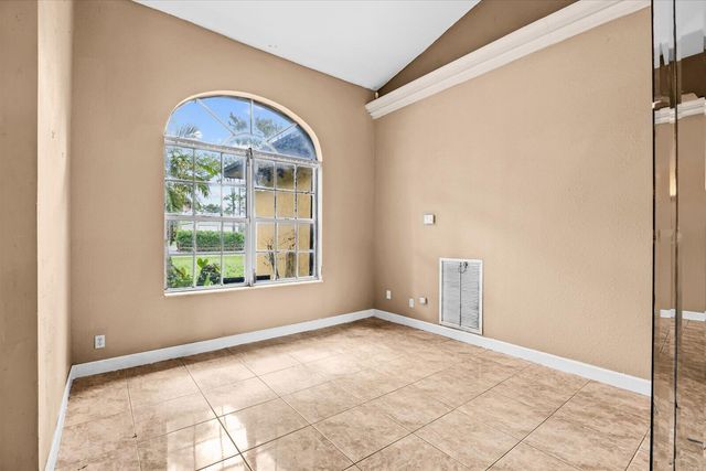 12390 N 53rd Rd Road N, The Acreage, FL 33411