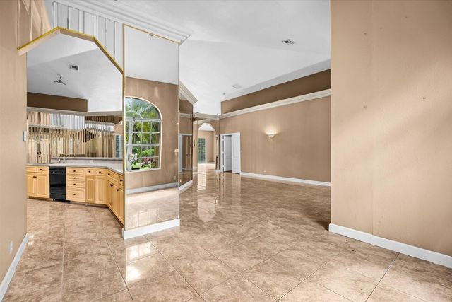 12390 N 53rd Rd Road N, The Acreage, FL 33411