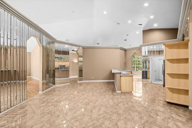 12390 N 53rd Rd Road N, The Acreage, FL 33411