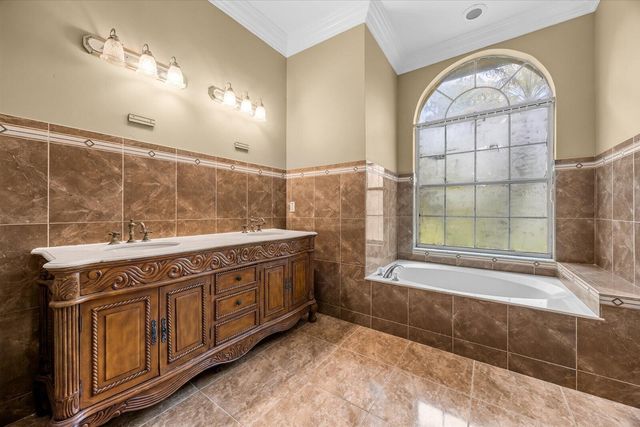 12390 N 53rd Rd Road N, The Acreage, FL 33411