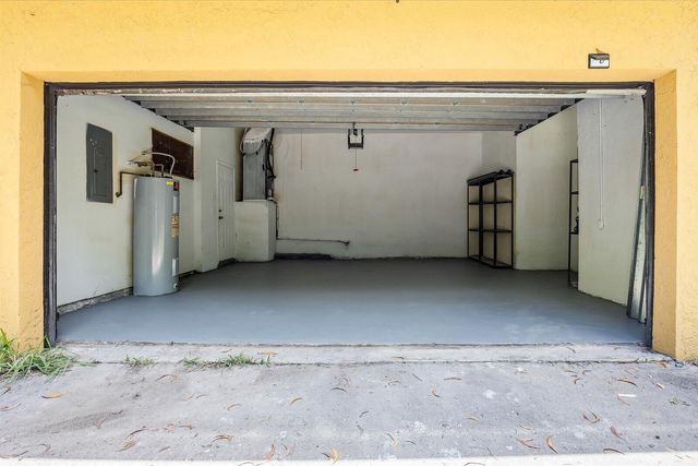 12390 N 53rd Rd Road N, The Acreage, FL 33411