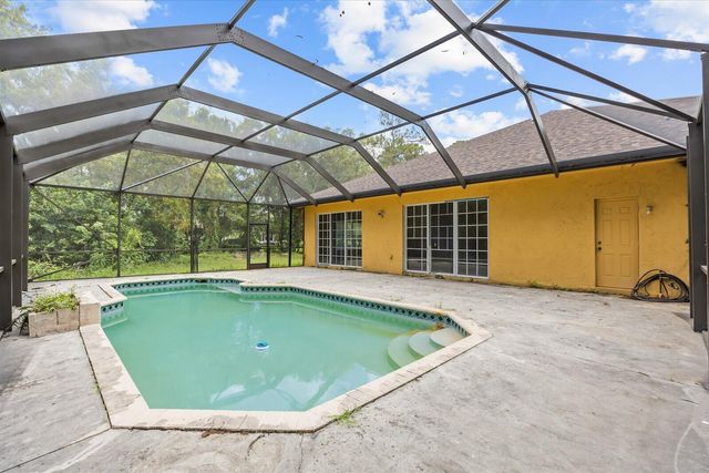 12390 N 53rd Rd Road N, The Acreage, FL 33411