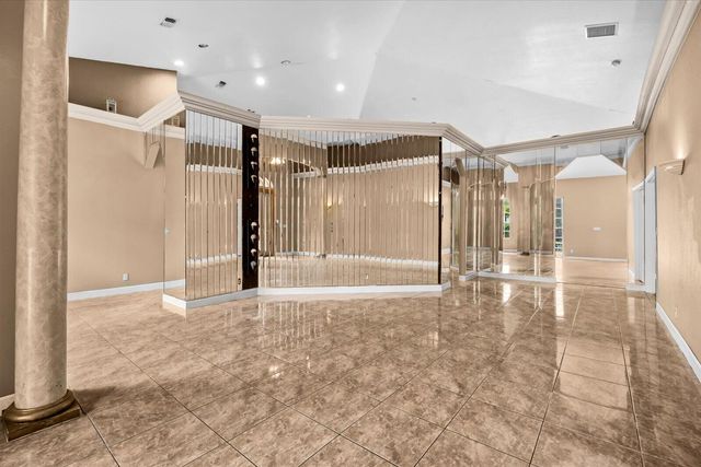 12390 N 53rd Rd Road N, The Acreage, FL 33411