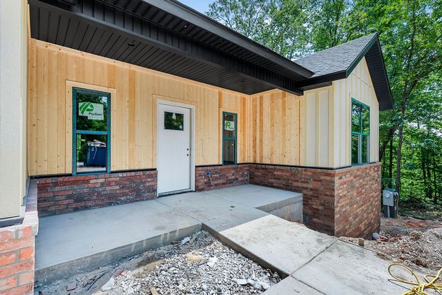 17 Stretford Drive, Bella Vista, AR 72714