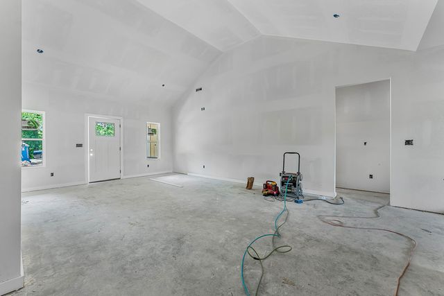 17 Stretford Drive, Bella Vista, AR 72714