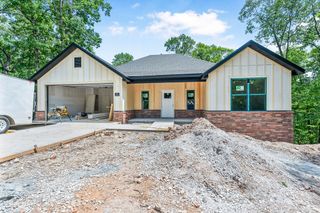 17 Stretford Drive, Bella Vista, AR 72714